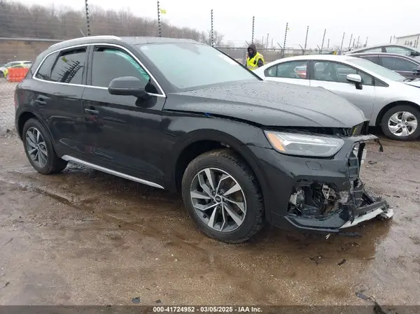 WA1CAAFY3M2096367 2021 AUDI Q5 - Image 1