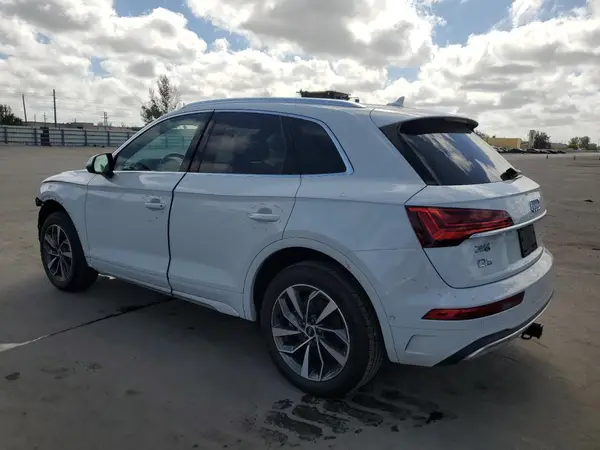 WA1CAAFY3M2112938 2021 AUDI Q5 - Image 2