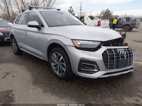 WA1CAAFY4M2006899 2021 AUDI Q5 - Image 1