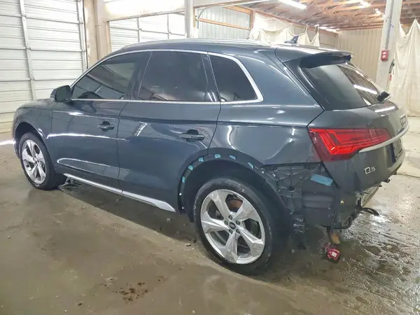 WA1CAAFY4M2053544 2021 AUDI Q5 - Image 2