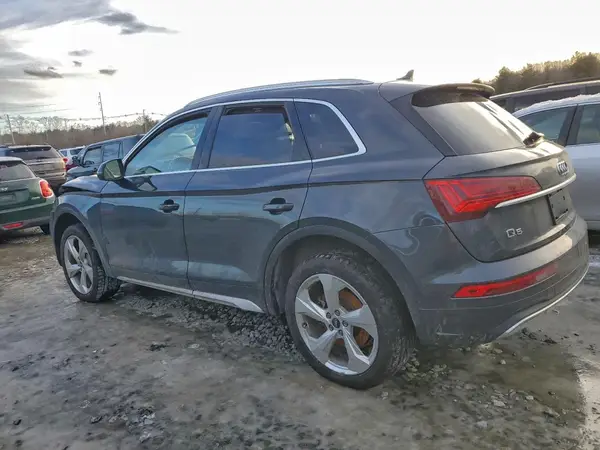 WA1CAAFY6M2098663 2021 AUDI Q5 - Image 2