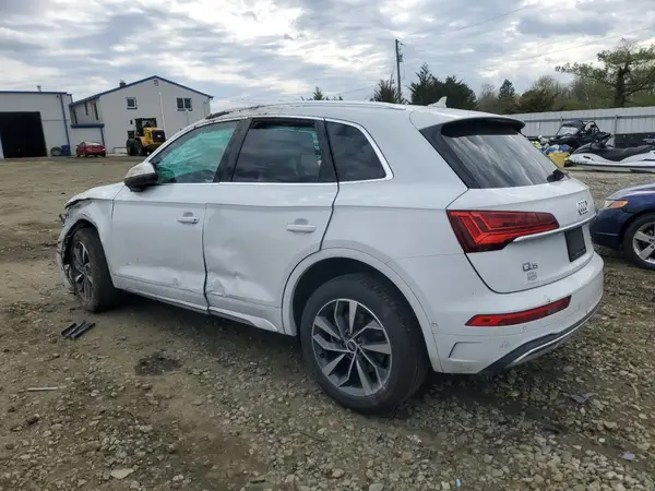 WA1CAAFY7M2097571 2021 AUDI Q5 - Image 2