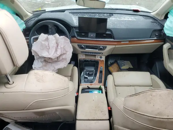 WA1CAAFY7M2097571 2021 AUDI Q5 - Image 8