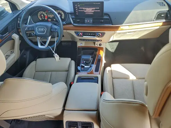 WA1CAAFY7M2097649 2021 AUDI Q5 - Image 8