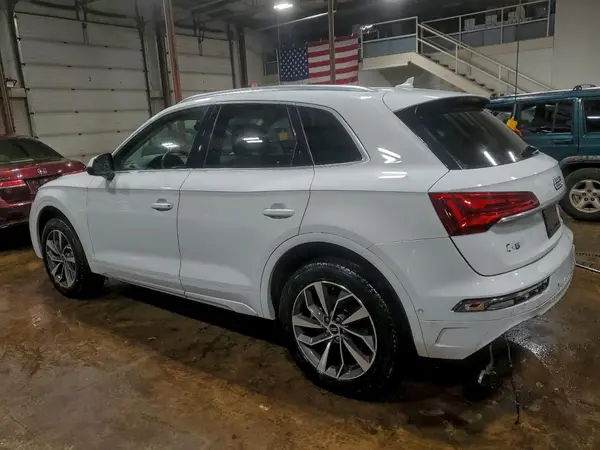 WA1CAAFY8M2010180 2021 AUDI Q5 - Image 2