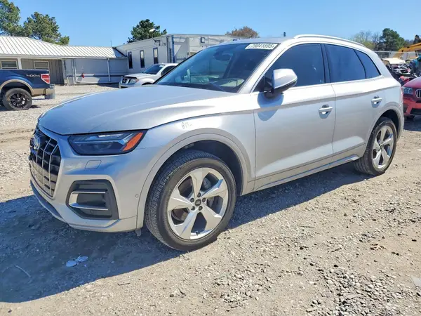 WA1CAAFY8M2057970 2021 AUDI Q5 - Image 1