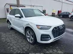 WA1CAAFY8M2099653 2021 AUDI Q5
