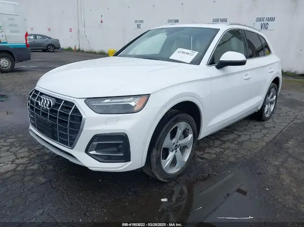 WA1CAAFY8M2099653 2021 AUDI Q5 - Image 2