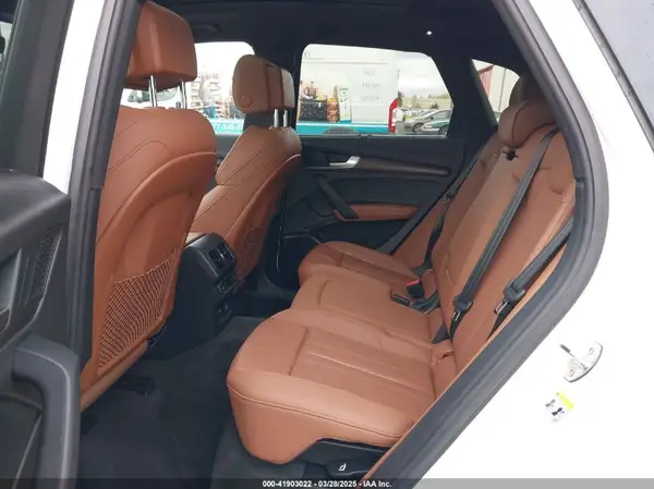 WA1CAAFY8M2099653 2021 AUDI Q5 - Image 8