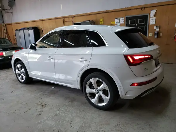 WA1CAAFY9M2013752 2021 AUDI Q5 - Image 2