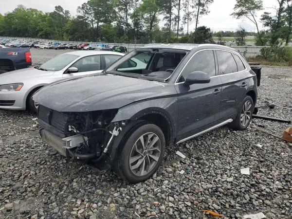 WA1CAAFY9M2100776 2021 AUDI Q5 - Image 1
