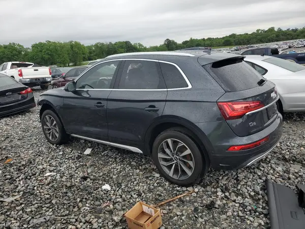 WA1CAAFY9M2100776 2021 AUDI Q5 - Image 2