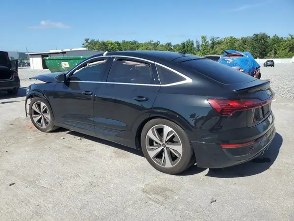 WA1CAAGE9RB024309 2024 AUDI Q8 - Image 2
