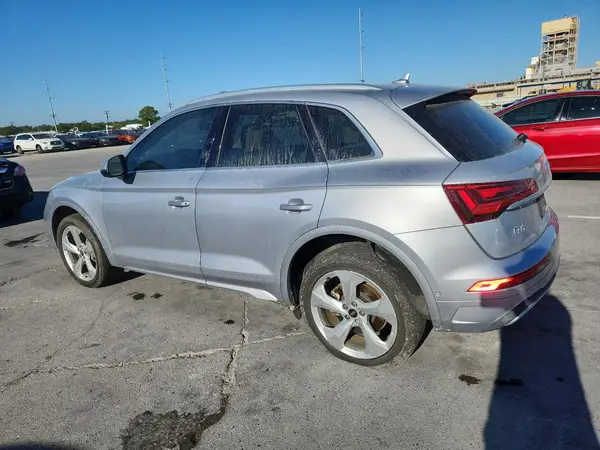 WA1CABFY2M2099394 2021 AUDI Q5 - Image 2