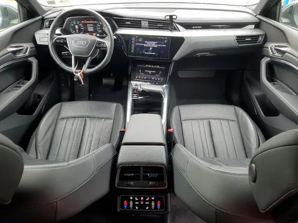 WA1CABGE3RB055738 2024 AUDI Q8 - Image 8