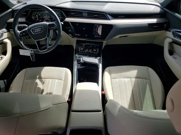 WA1CABGEXRB043506 2024 AUDI Q8 - Image 8