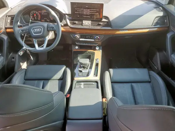 WA1CBAFY9P2148795 2023 AUDI Q5 - Image 8