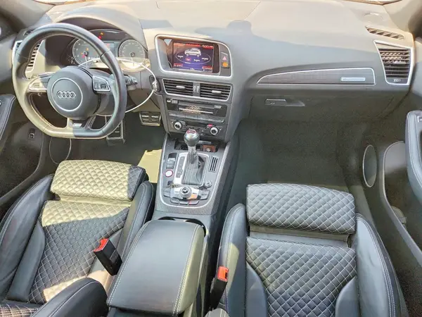 WA1CCAFP4HA009413 2017 AUDI SQ5 - Image 8