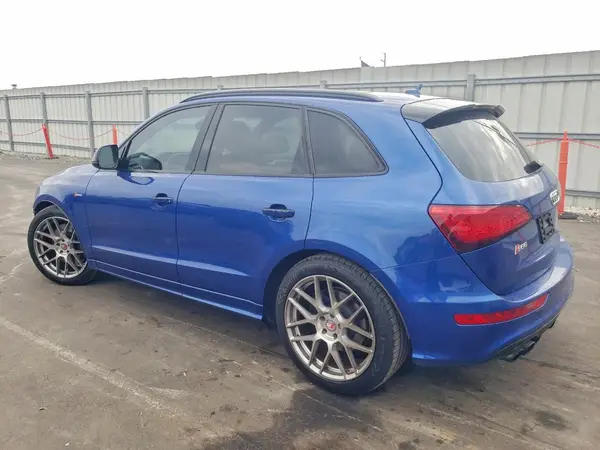 WA1CCAFP5HA065375 2017 AUDI SQ5 - Image 2