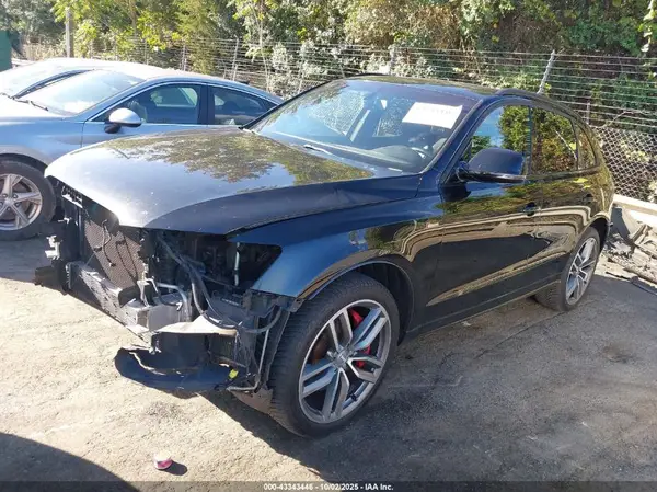 WA1CCAFP6GA011596 2016 AUDI SQ5 - Image 2