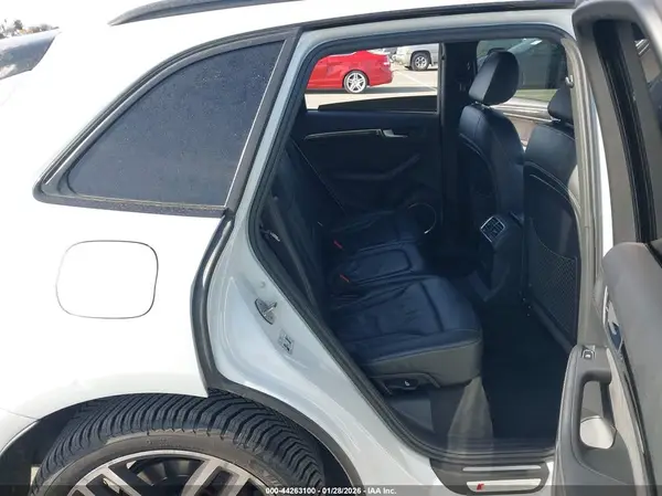 WA1CCAFP7HA082632 2017 AUDI SQ5 - Image 8