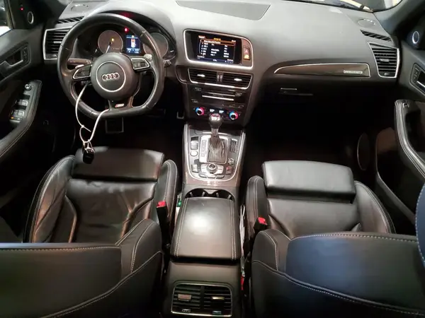 WA1CCAFP7HA100322 2017 AUDI SQ5 - Image 8
