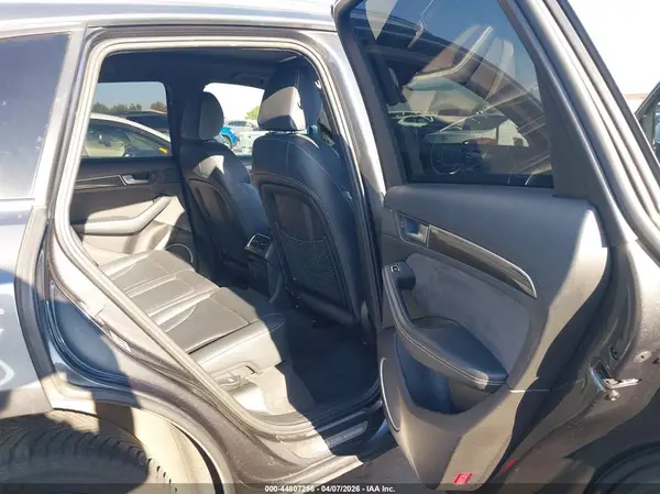 WA1CCAFP8GA102353 2016 AUDI SQ5 - Image 8