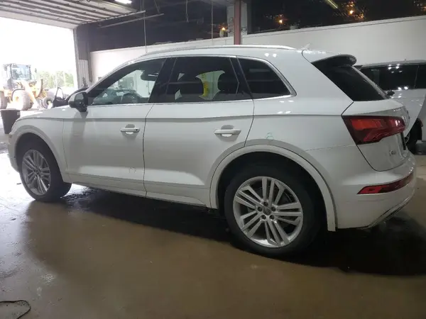WA1CNAFY0J2017723 2018 AUDI Q5 - Image 2