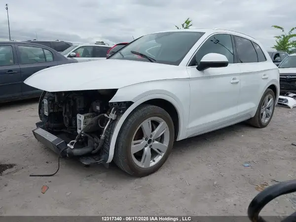 WA1CNAFY0J2030729 2018 AUDI Q5 - Image 2