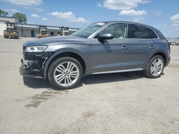 WA1CNAFY0J2056845 2018 AUDI Q5 - Image 1