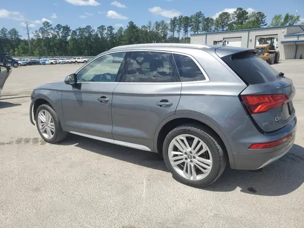 WA1CNAFY0J2056845 2018 AUDI Q5 - Image 2