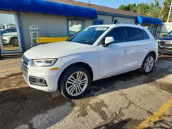 WA1CNAFY0J2059826 2018 AUDI Q5