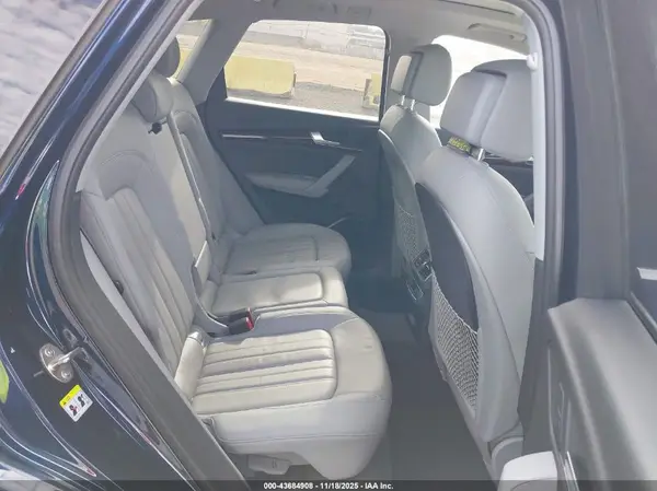 WA1CNAFY0J2069997 2018 AUDI Q5 - Image 8
