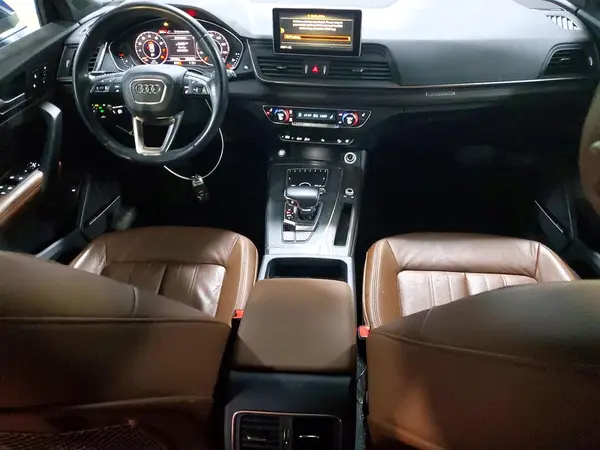WA1CNAFY0J2075184 2018 AUDI Q5 - Image 8