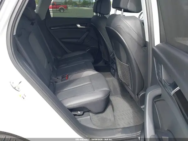 WA1CNAFY0J2104473 2018 AUDI Q5 - Image 8