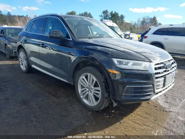 WA1CNAFY0J2116901 2018 AUDI Q5 - Image 1