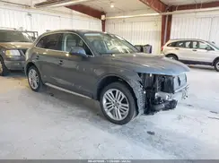 WA1CNAFY0J2126988 2018 AUDI Q5