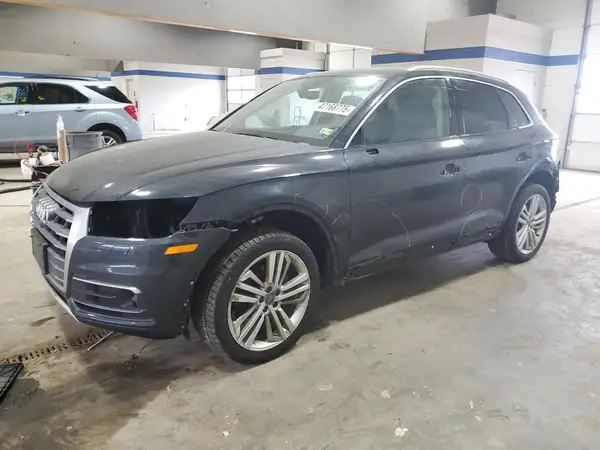 WA1CNAFY0J2198273 2018 AUDI Q5 - Image 1