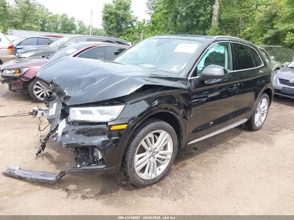 WA1CNAFY0J2217145 2018 AUDI Q5 - Image 2