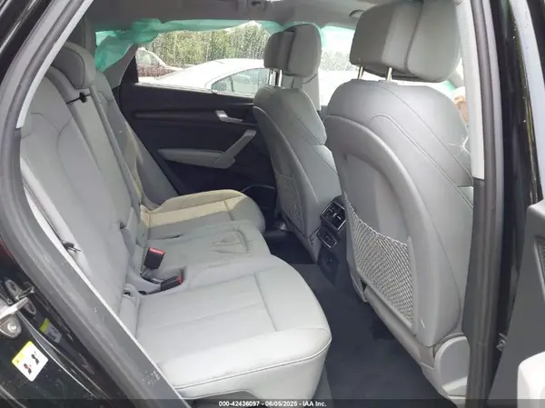 WA1CNAFY0J2217145 2018 AUDI Q5 - Image 8
