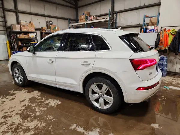WA1CNAFY0J2222913 2018 AUDI Q5 - Image 2