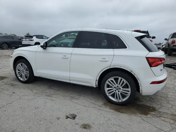 WA1CNAFY1J2028357 2018 AUDI Q5 - Image 2