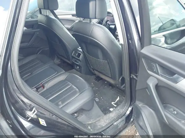 WA1CNAFY1J2043716 2018 AUDI Q5 - Image 8