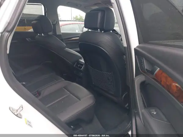 WA1CNAFY1J2058328 2018 AUDI Q5 - Image 8