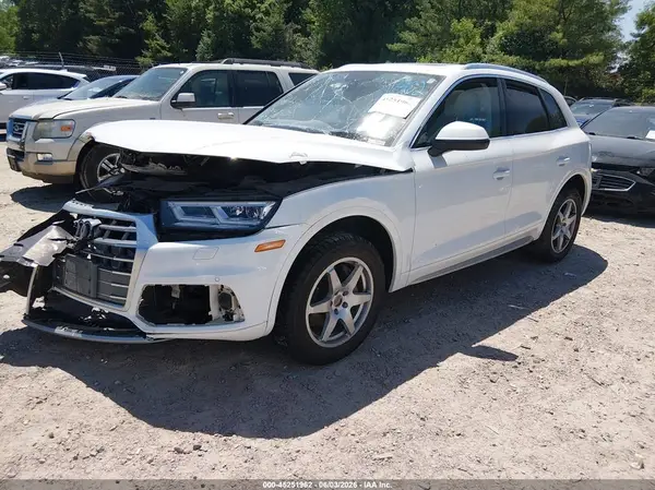 WA1CNAFY1J2087828 2018 AUDI Q5 - Image 2