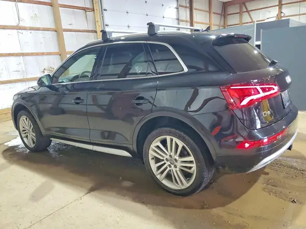 WA1CNAFY1J2143251 2018 AUDI Q5 - Image 2