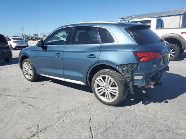 WA1CNAFY1J2144027 2018 AUDI Q5 - Image 2
