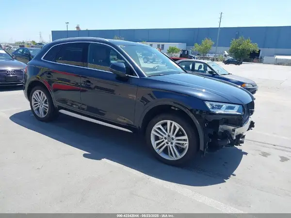 WA1CNAFY1J2199545 2018 AUDI Q5 - Image 1