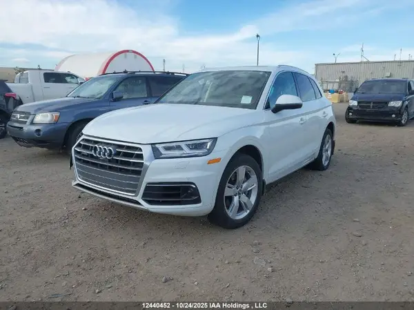 WA1CNAFY1J2212729 2018 AUDI Q5 - Image 2