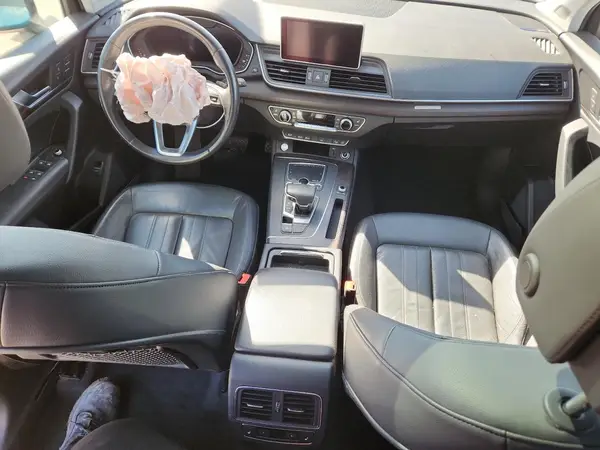 WA1CNAFY1J2215887 2018 AUDI Q5 - Image 8